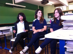Os alunos do projeto A Fogueira entrevistaram três integrantes do grêmio estudantil do Colégio Medianeira. Foto: Juliana Matos